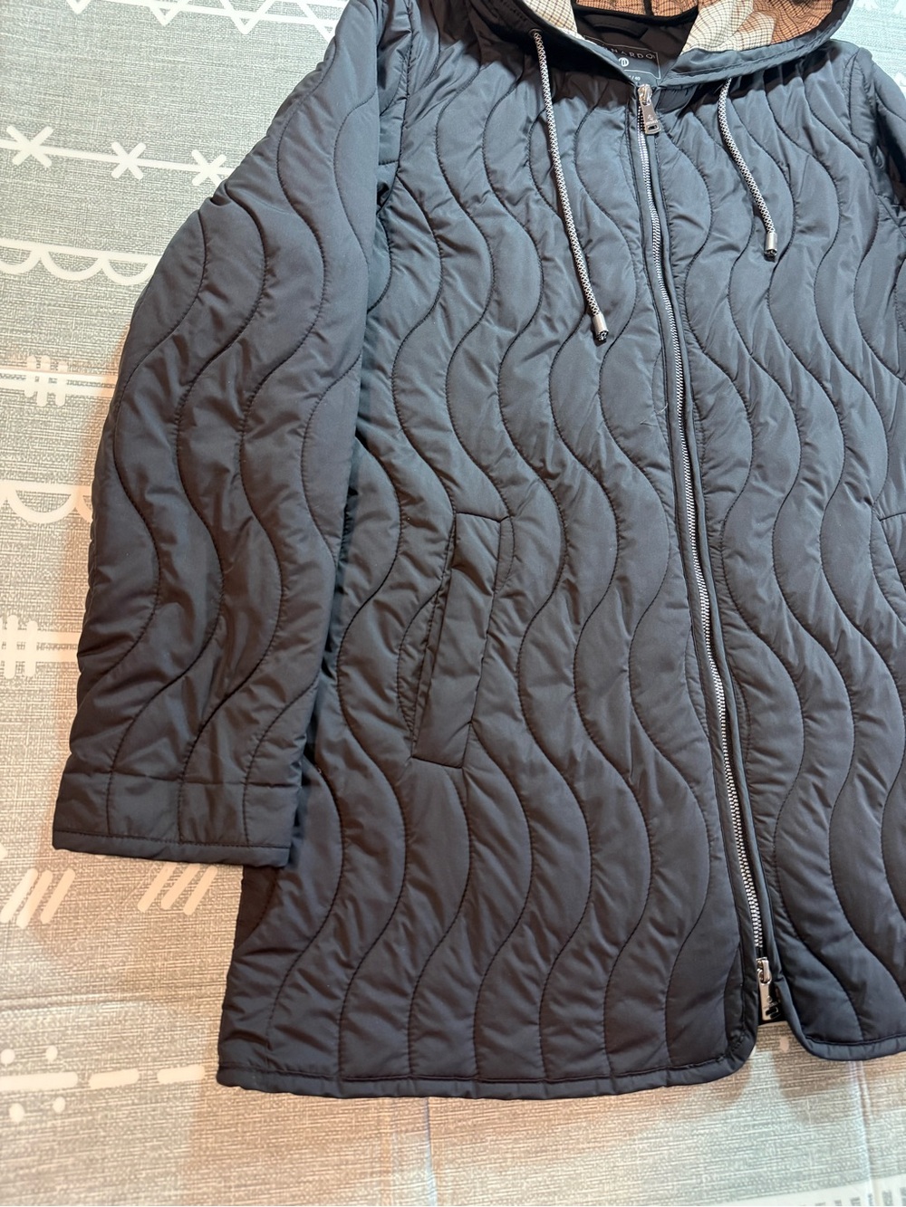 Bernardo EcoPlume Hooded Quilted Jacket - Picture 2 of 11
